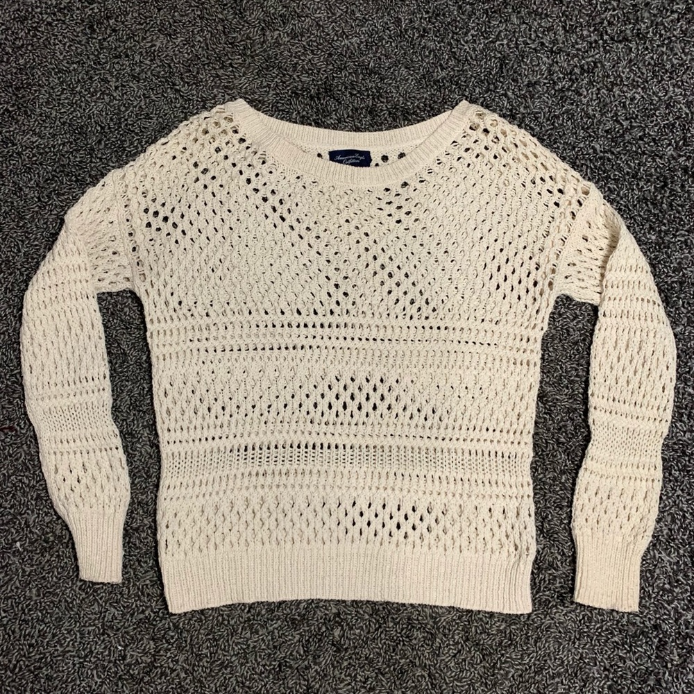 American Eagle Outfitters sweater size L chunky knit cream sweater